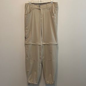Columbia convertible hiking pants with OmniShield water repellent. Size 12